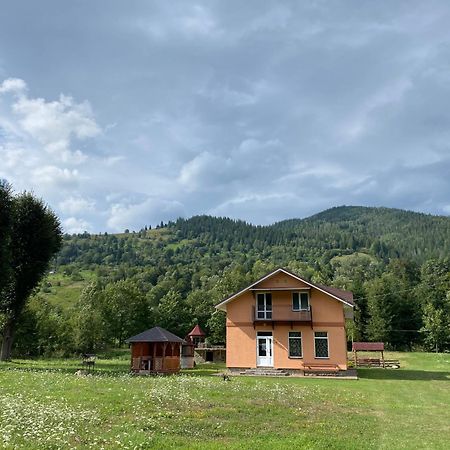 Будинок в пейзажній місцевості Krivorovnya Экстерьер фото